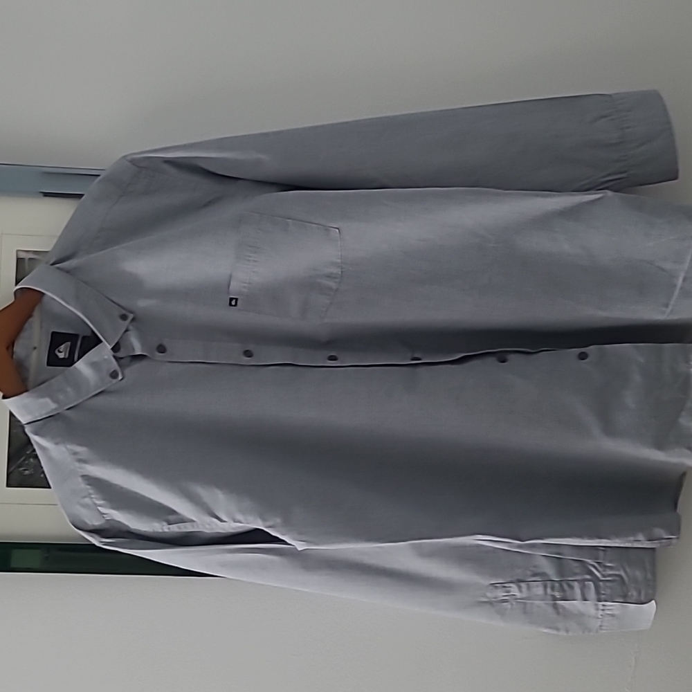 Men's shirt